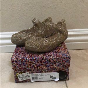 Toddler girl gold mini Melissa